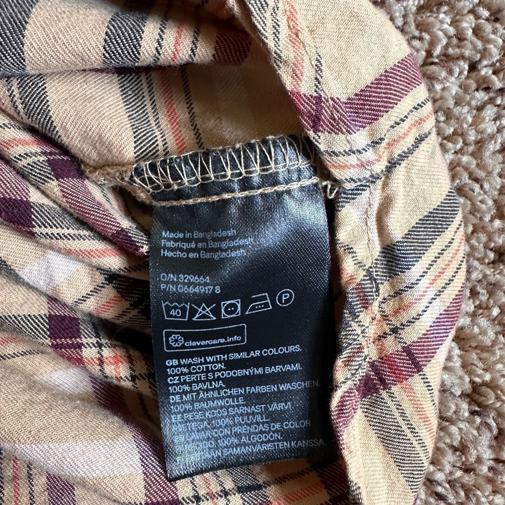 Divided H&M Flannel Size 2 - Picture 3 of 4